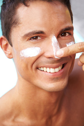 Gesichtspflege für Mann und Frau - setzen Sie auf natürliche, sanfte Reinigungsmilch.